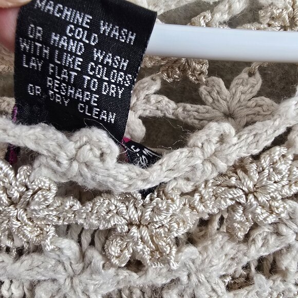 Say What? Womens Beige Crochet Sleeveless Top Size Large - Picture 9 of 9